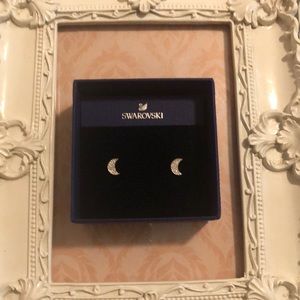 New Symbolic Moon Motif Earrings